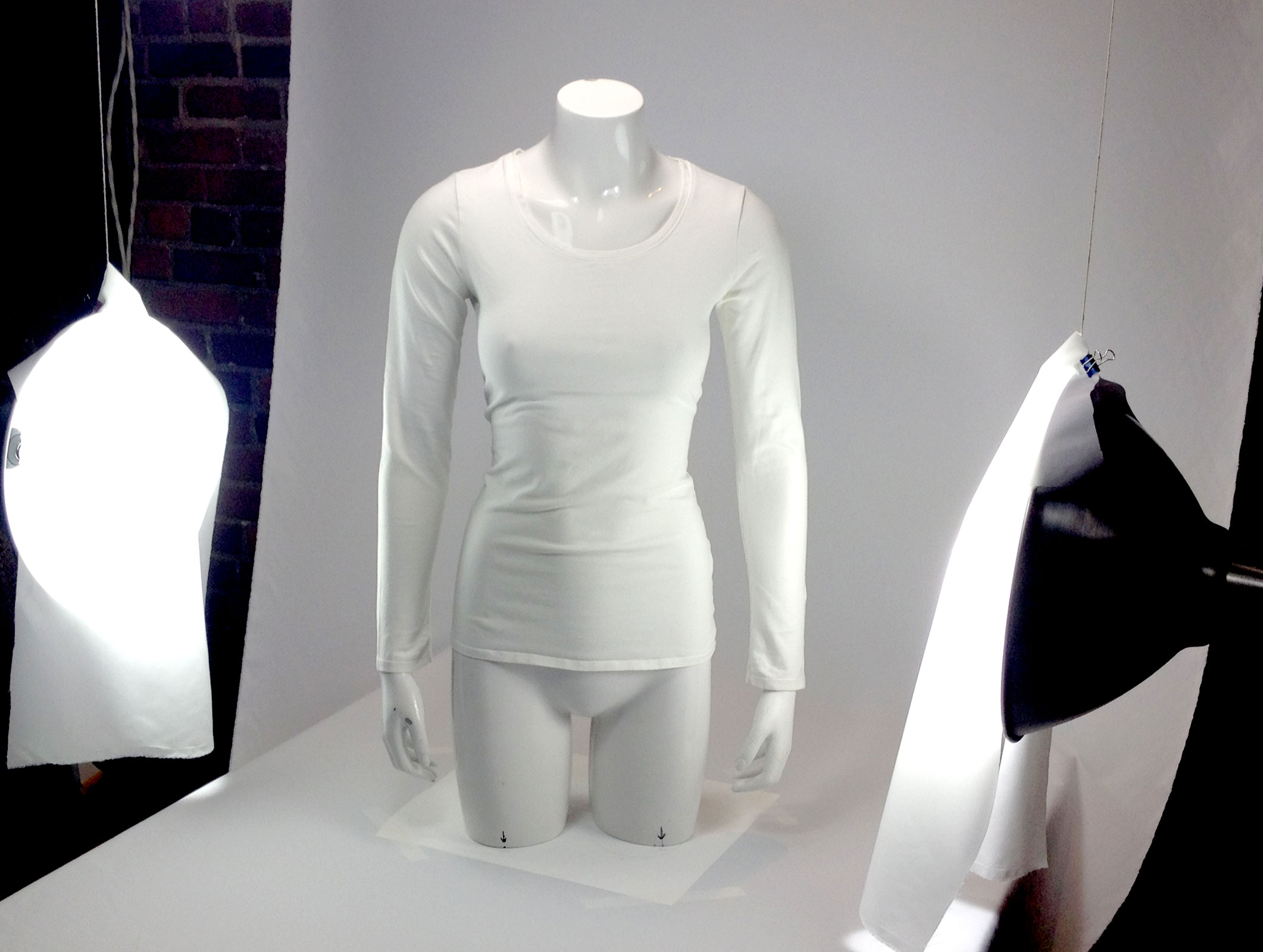 PSD Mock-up T-Shirt Long Sleeve Female Woman